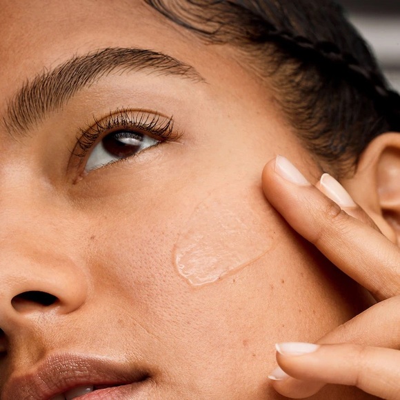 🔥Last One🔥 12 ML Photo Finish Smooth + Blur Face Primer Mini - Picture 3 of 8